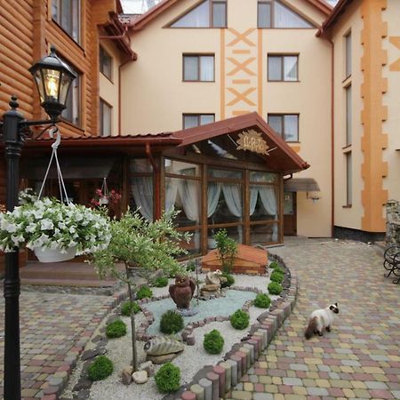 Dayarta Hotel Skhidnytsia Exterior foto