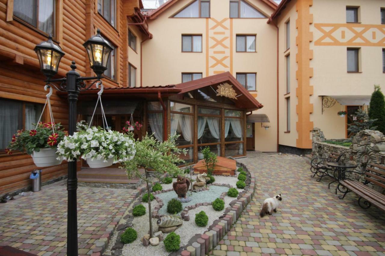 Dayarta Hotel Skhidnytsia Exterior foto